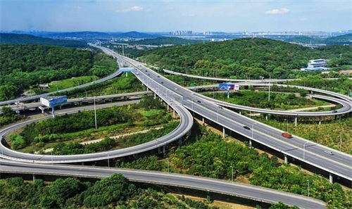 云县钢筋套筒应用于高速公路